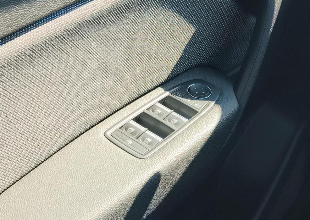 Renault Captur 1.6 e-tech full hybrid 145 techno