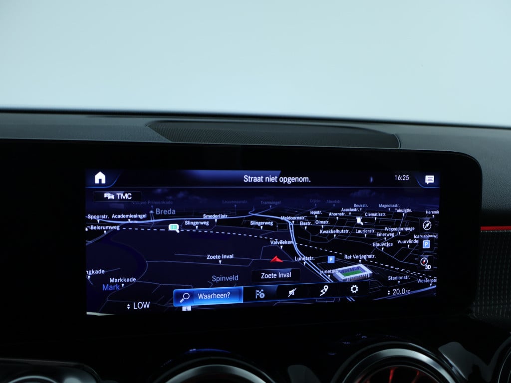 Mercedes-Benz Glb 180 business solution luxury | trekhaak | sfeerverlichtin