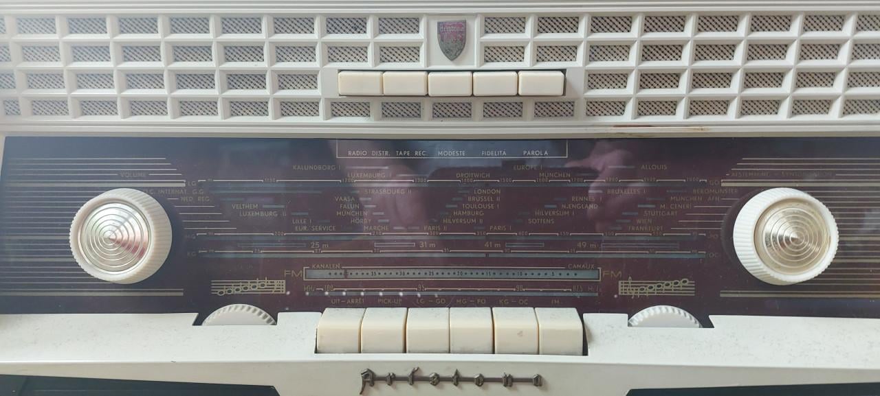 Aristona Radio in prima staat