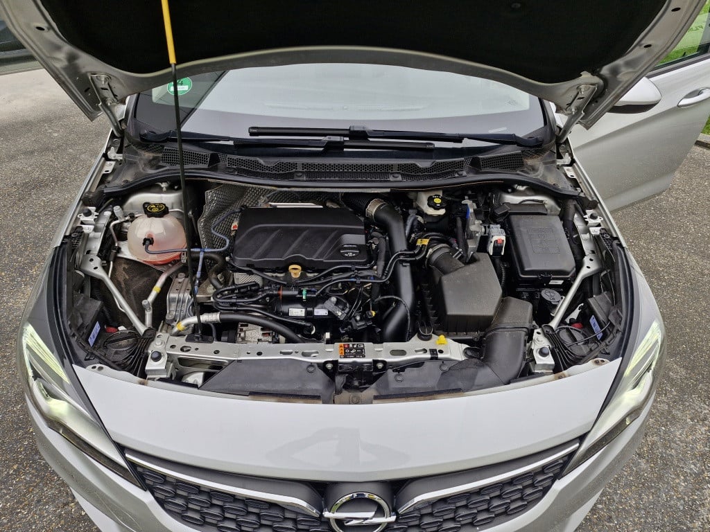 Opel Astra 1.2 edition