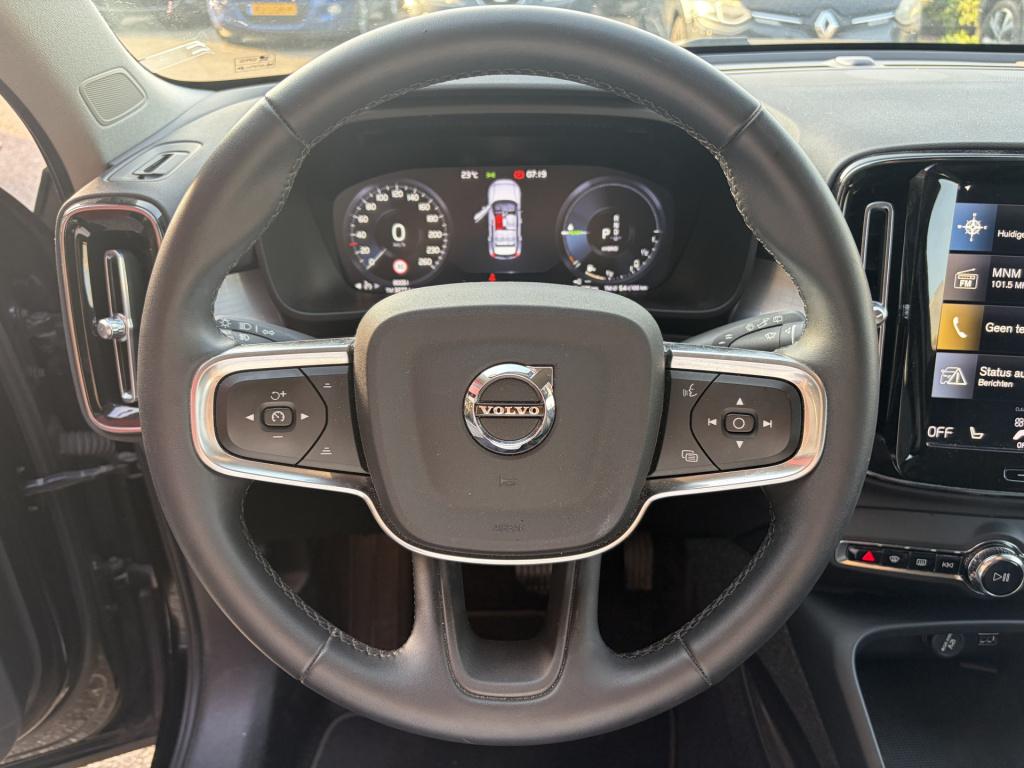Volvo XC40 1.5 t4 recharge inscription expression