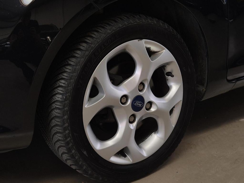 Ford Fiesta 1.25 titanium / keyless / cruisecontrol / nieuwe distriebutieri