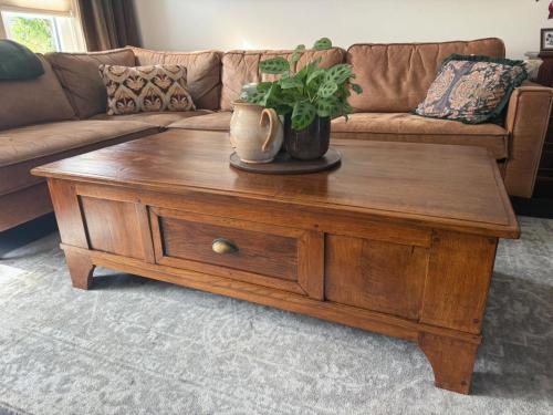Prachtige Massief Eiken Salontafel | 135 x 75 cm | Tijdloos & Robuust