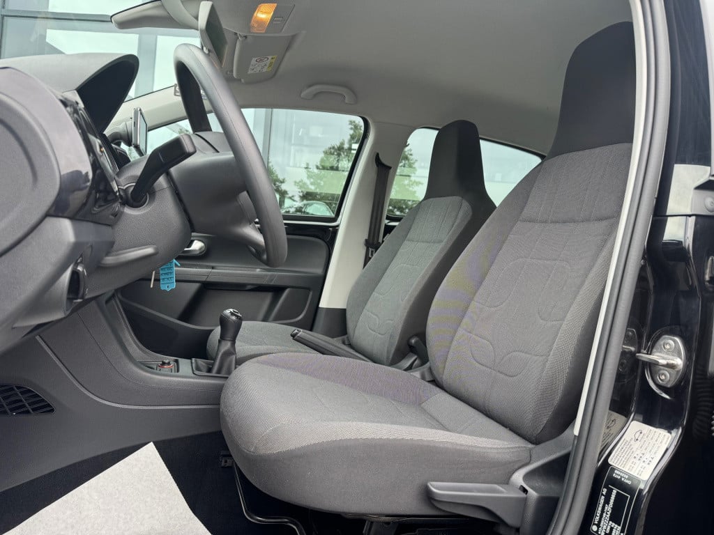 Volkswagen UP! 1.0 move up! eerste eigenaar * airco > navi