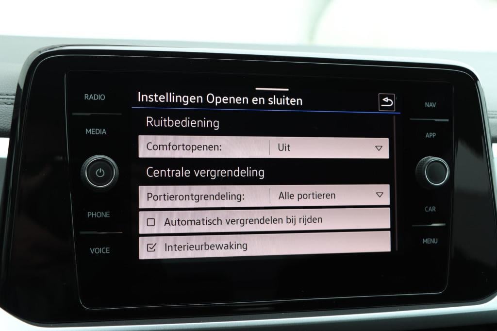 Volkswagen T-roc 1.5 tsi life edition 150pk dsg7