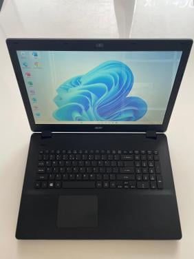 Acer 17 inch | Windows 11 SSD Office en nieuwe accu + muis