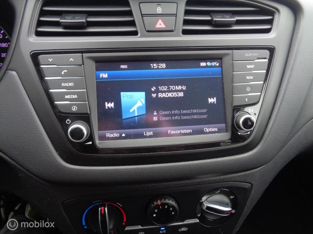 Hyundai I 20 1.0 t-gdi comfort/airco/camera/pdc/1st eig/lm velgen/slechts 8