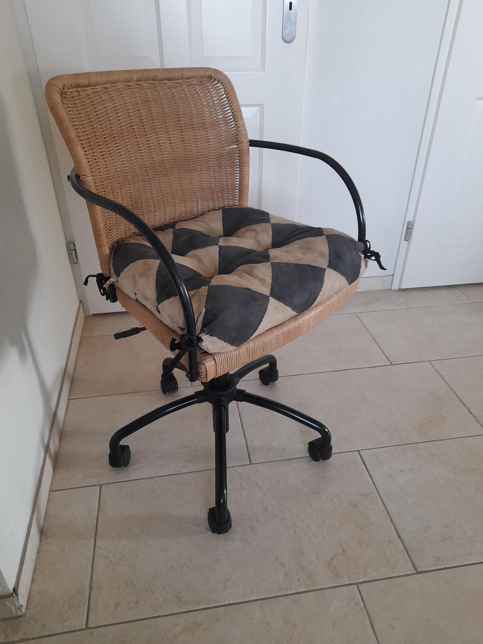 Bureaustoel (in goede staat )