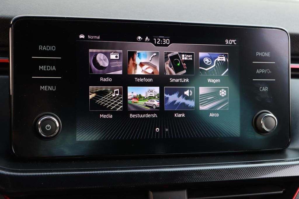 Skoda Scala 1.0 tsi sport business 115pk dsg7