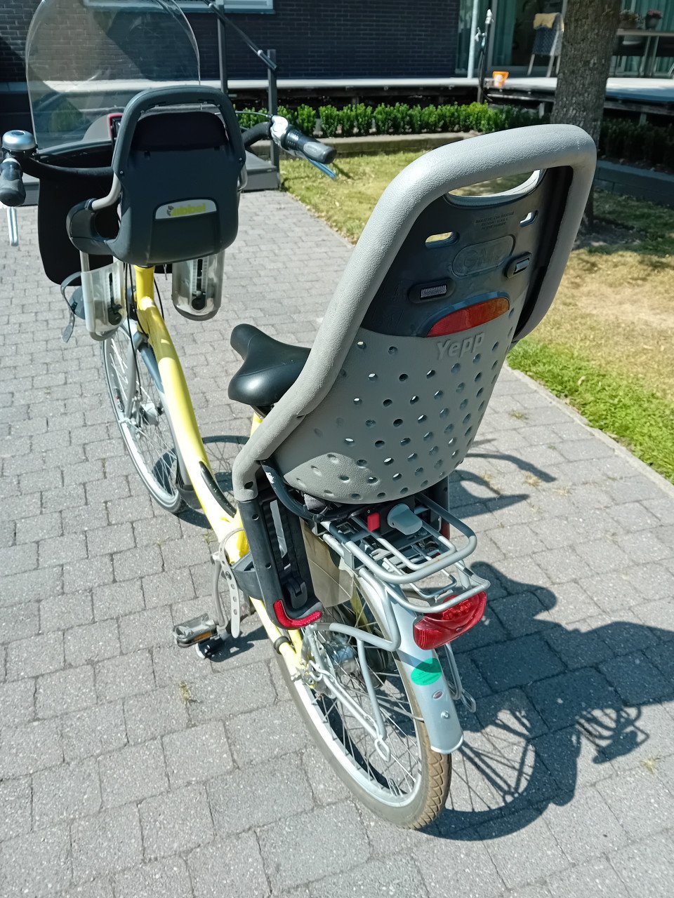 Sparta moederfiets met stoeltjes  jepp in zeer goede staat met 7 Vers 26inc