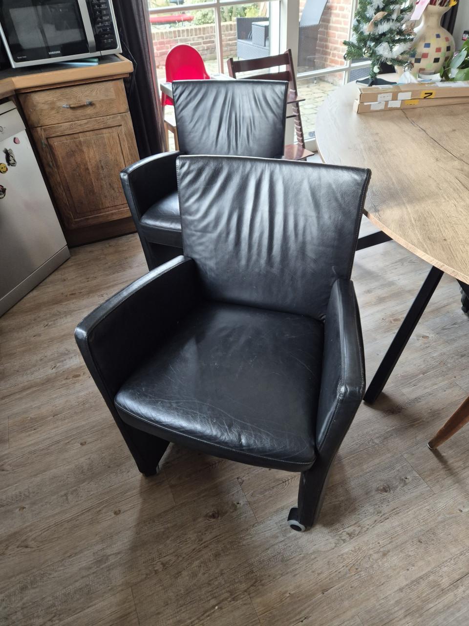 Zwart leren eetkamerstoelen