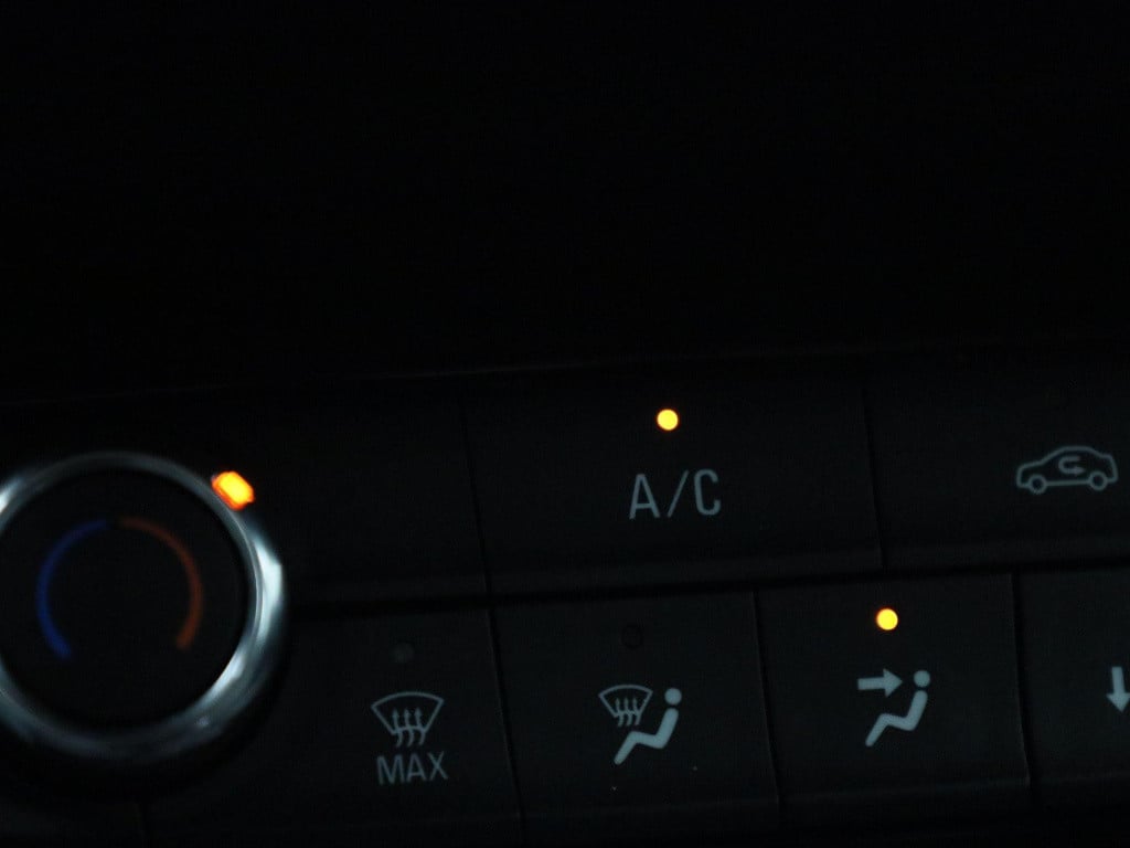 Opel Corsa 1.2 edition | airco | apple carplay/android auto | 16" lichtmeta