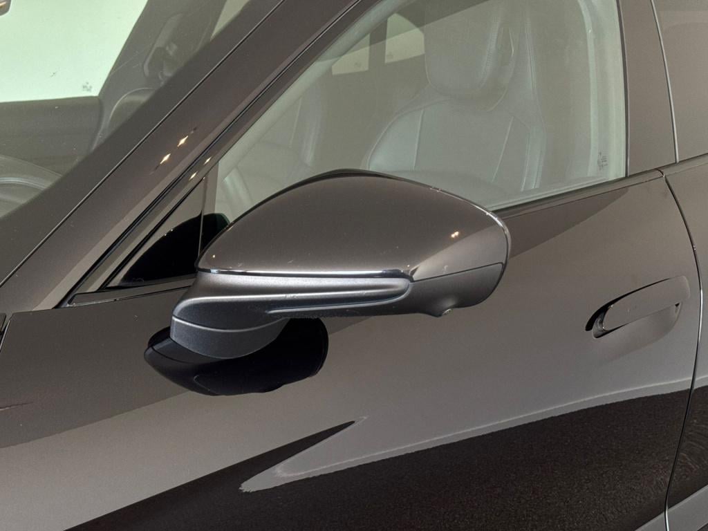 Porsche Taycan cross turismo 4 93 kwh