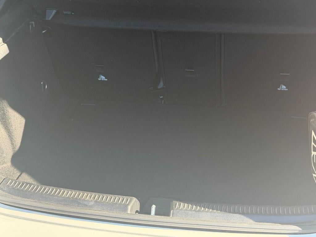 Mercedes-Benz A-Klasse 220 launch edition l panoramadak l mbux l camera l n