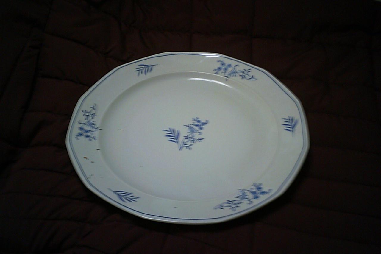 12p. PORSELEINEN eetservies wit/blauw - merk Winterling.