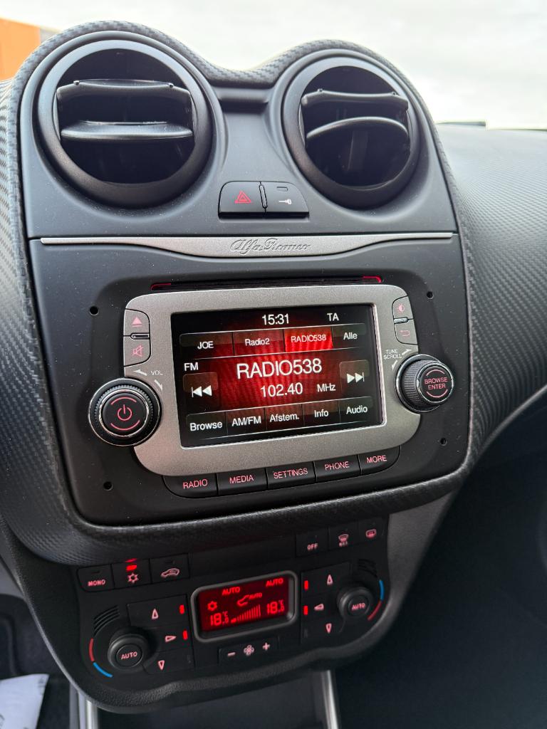 Alfa Romeo MiTo 1.4t - sbk - lage kmstand