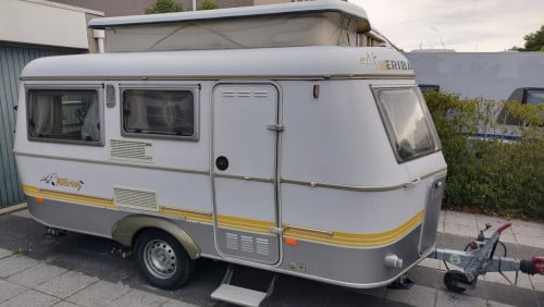 Eriba Touring (2001) met voortent en mover!