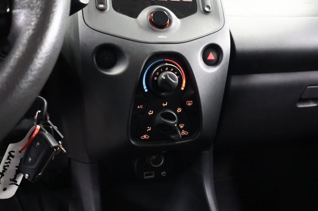 Toyota Aygo 1.0 vvt-i x-fun