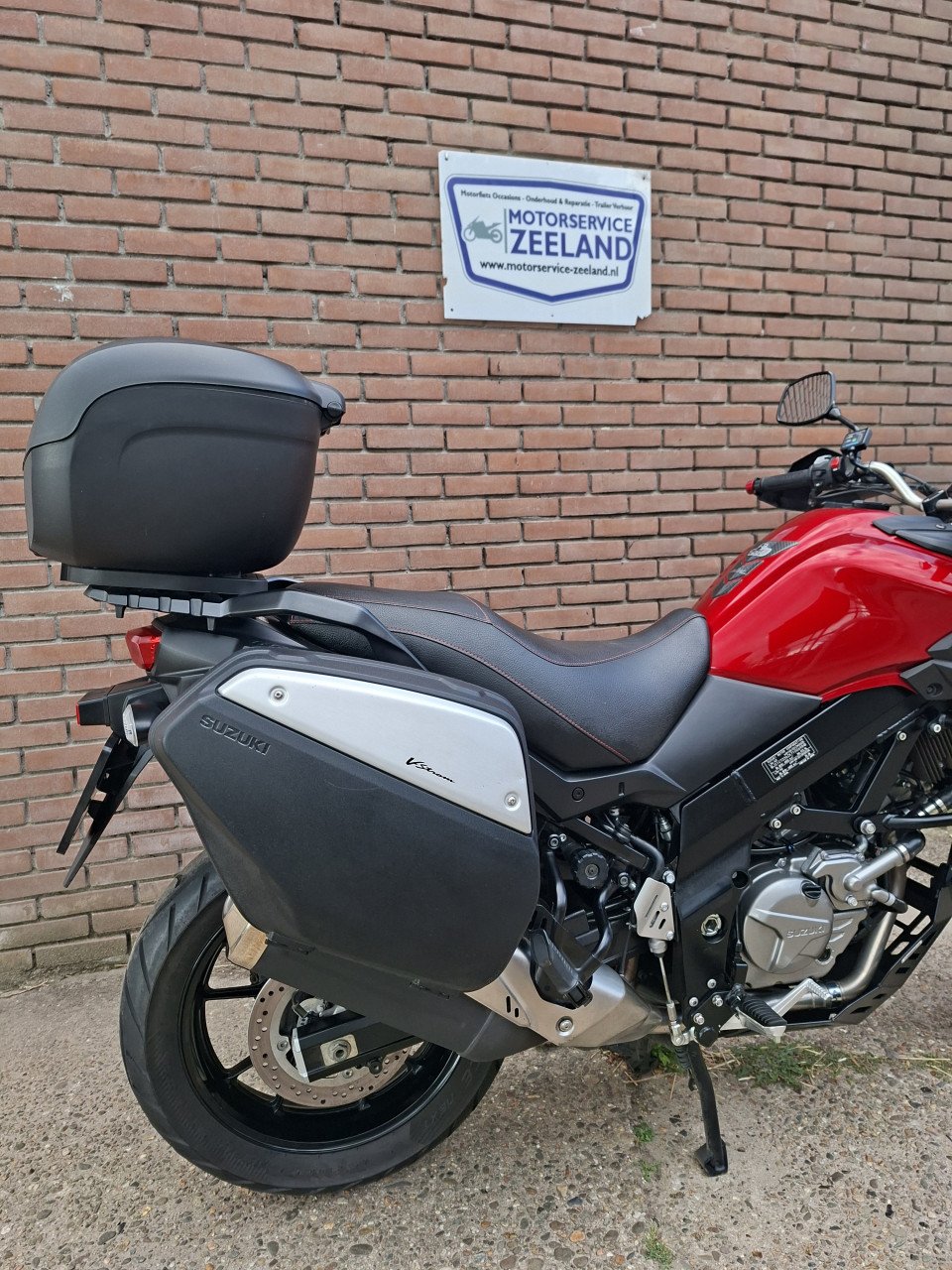 Suzuki DL 650 V-Strom (Bomvol opties)