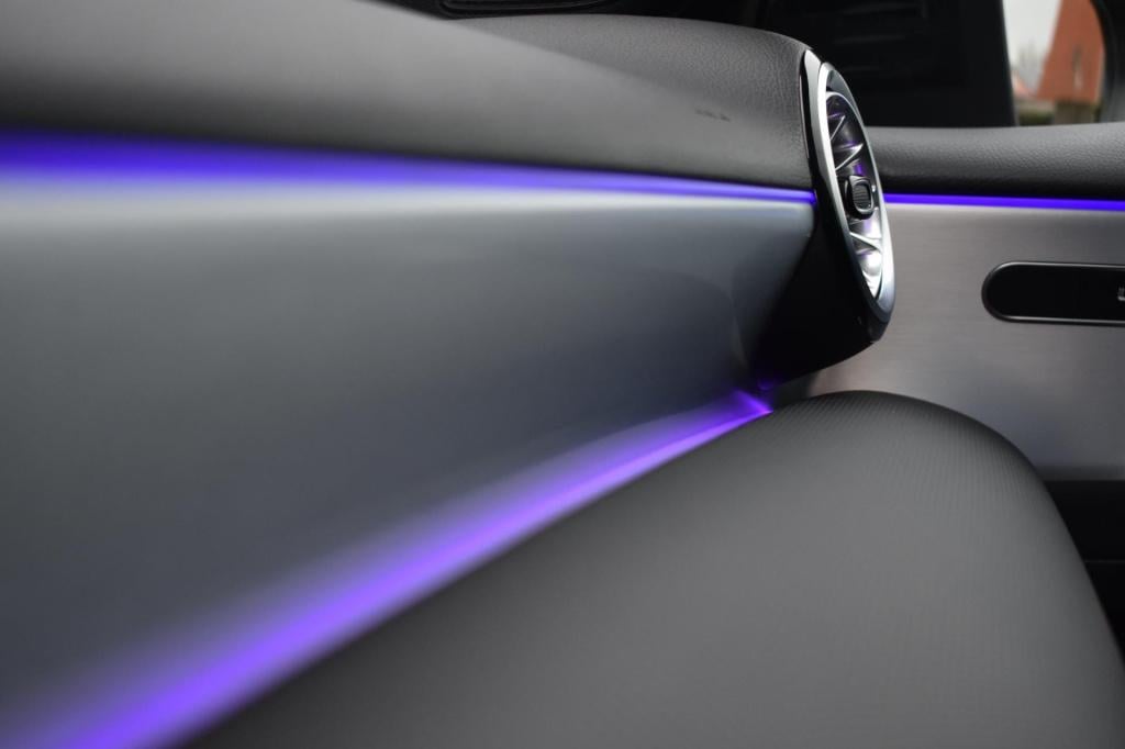 Mercedes-Benz A-Klasse 180 amg night | sfeerverlichting | apple carplay | c