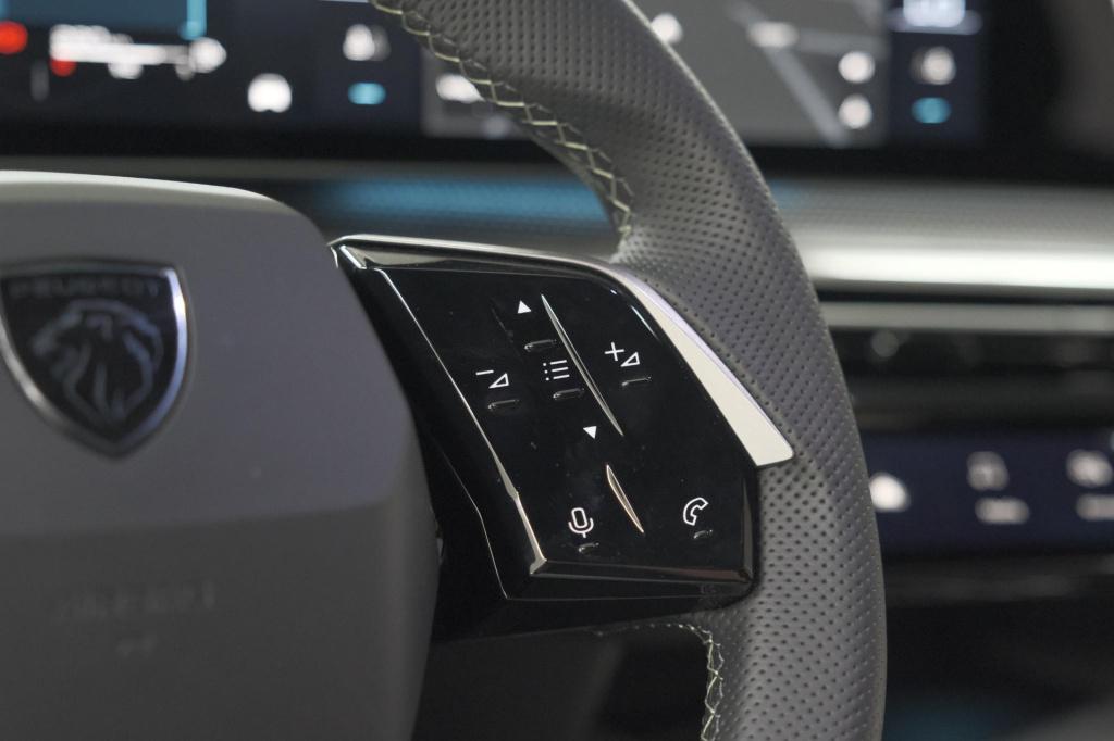 Peugeot 3008 1.2 hybrid 145 gt | 360 camera | adaptieve cruise control | st