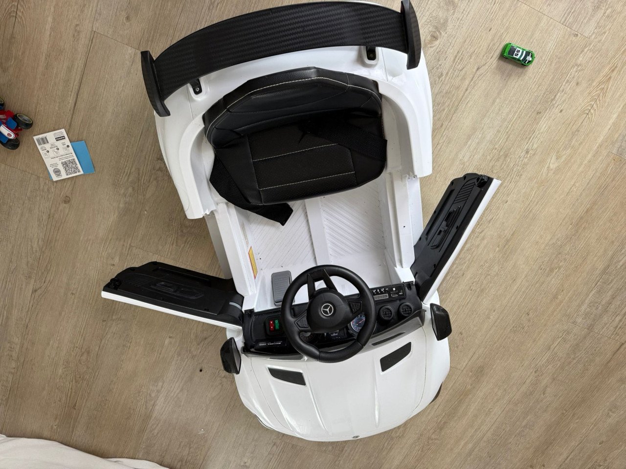Mercedes AMG Elekrtische kinderauto