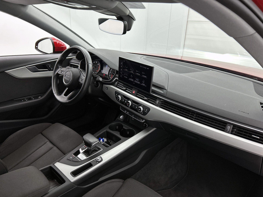 Audi A4 avant 35 tfsi advanced edition | automaat | lmv | parkeer sensoren 