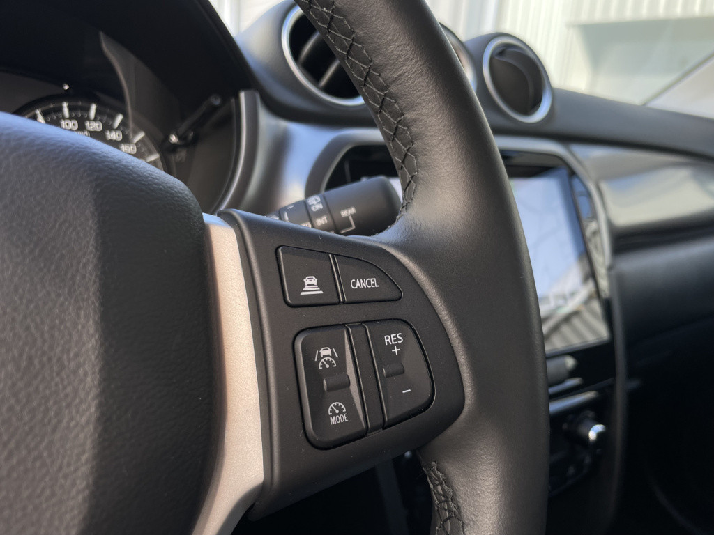 Suzuki Vitara 1.4 boosterjet select smart hybrid