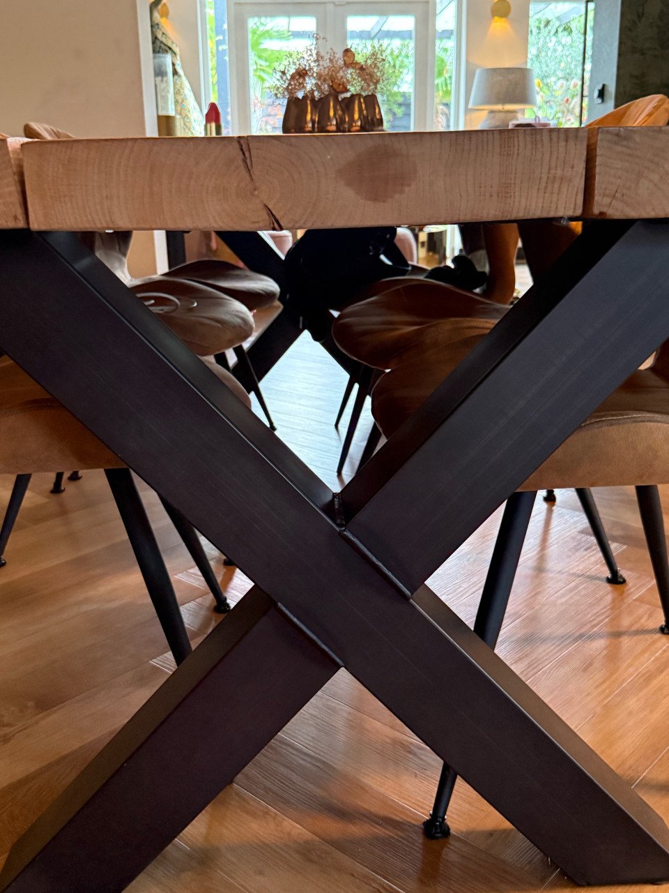 Eiken boomstam eettafel 6 persoons