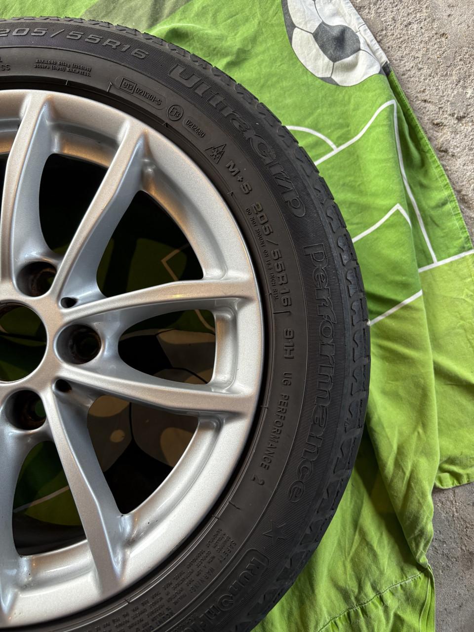 BMW winterbanden met velgen