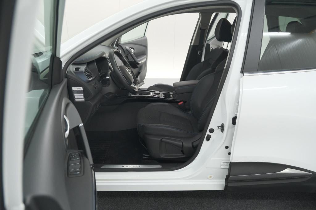 Renault Kadjar tce 140 edc limited | camera | dodehoekdetectie | apple carp