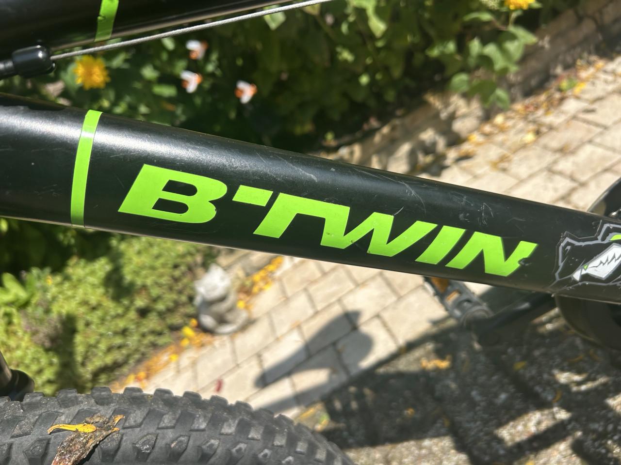 Jongensfiets Mountainbike B-Twin 6 speed, velgremmen. GOED!!