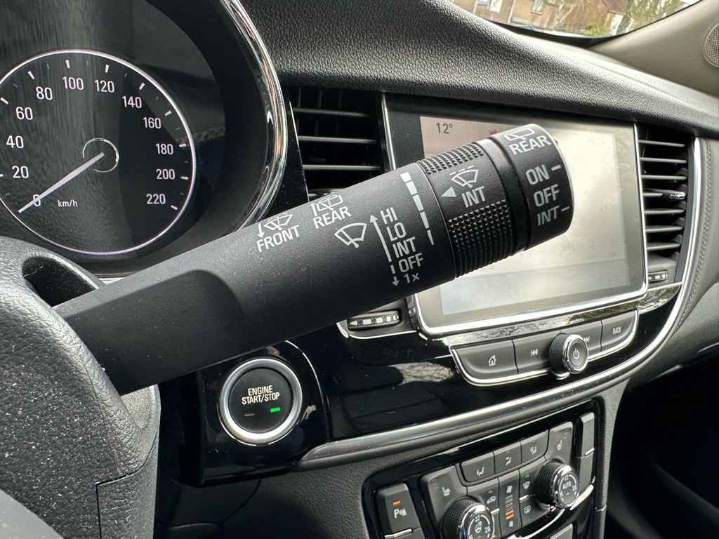 Opel Mokka 1.4 turbo innovation, leer, apple carplay, automaat