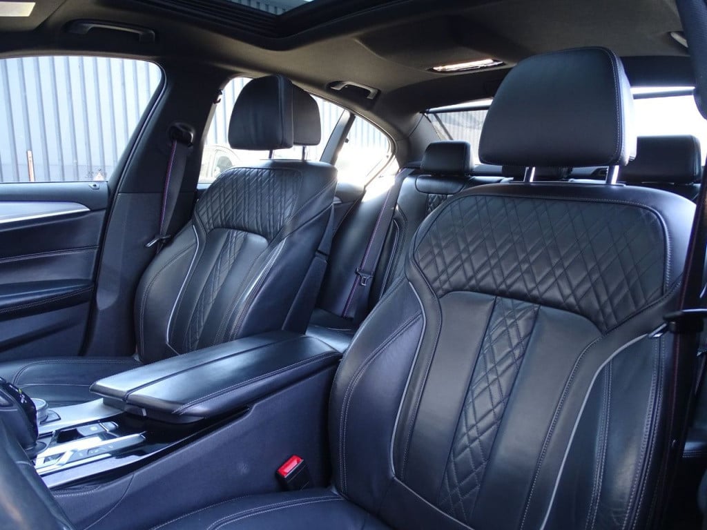BMW 5 Serie 530e iperformance high executive edition