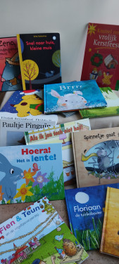 Heel veel actuele kinderboeken, heel veel genres (ook informatief)