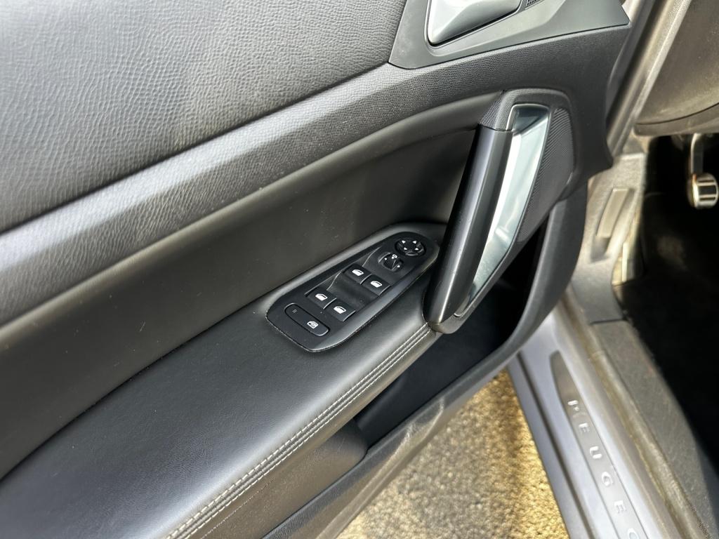 Peugeot 308 sw 1.2 e thp allure xenon | 18'' lm | leder