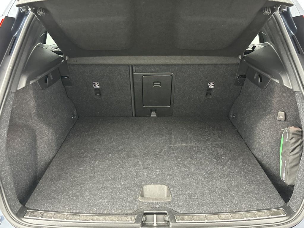 Volvo XC40 t4 211pk recharge inscription| pano| trekhaak| 360camera| adap.c