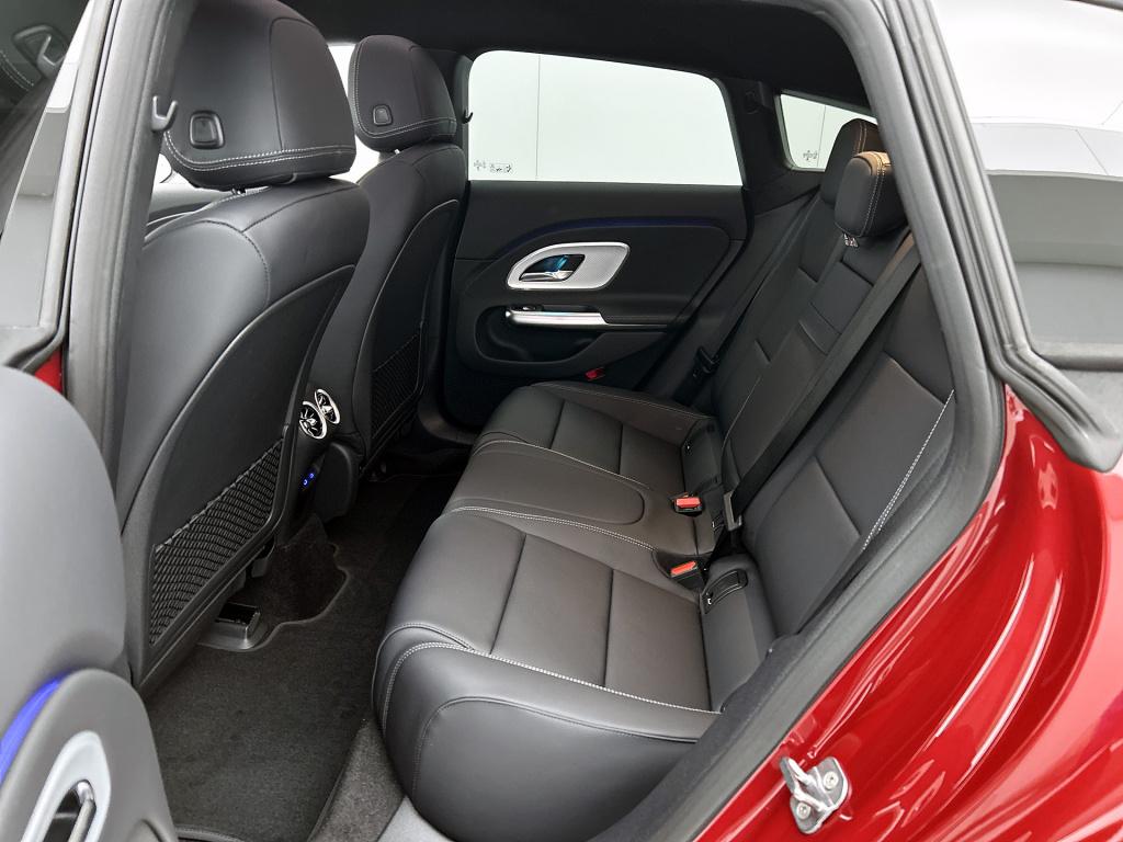 Mercedes-Benz Cla shooting brake 250+ business solution amg 85 kwh | trekha