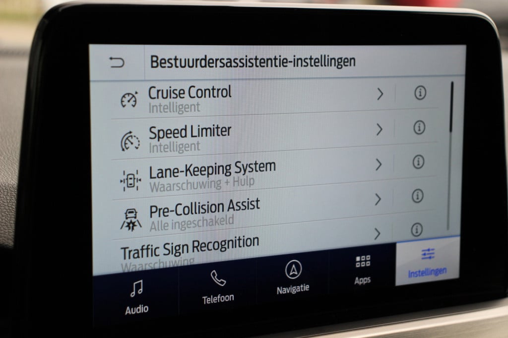 Ford Kuga 2.5 phev titanium x | b&o | camera | trekhaak | stoel/stuurverwar