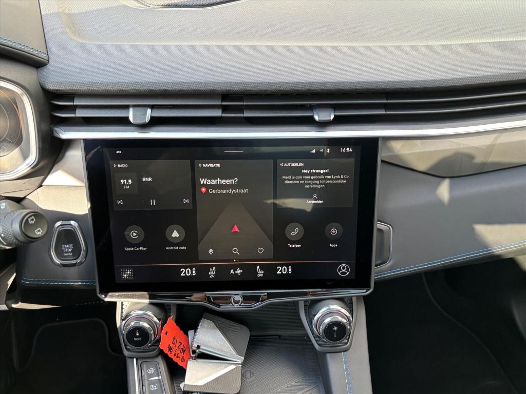 Lynk & Co 01 1.5td 261pk phev 7dcth| schuifdak|navi|360 gr camera|1e eigena