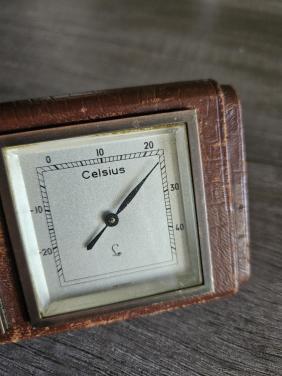 Prachtige werkende analoge jaren 50 reiswekker, 3 functies