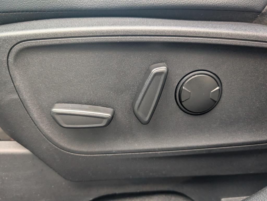 Ford Kuga 2.5 phev e-cvt 225pk st-line x , adaptive cc , panodak , winterpa