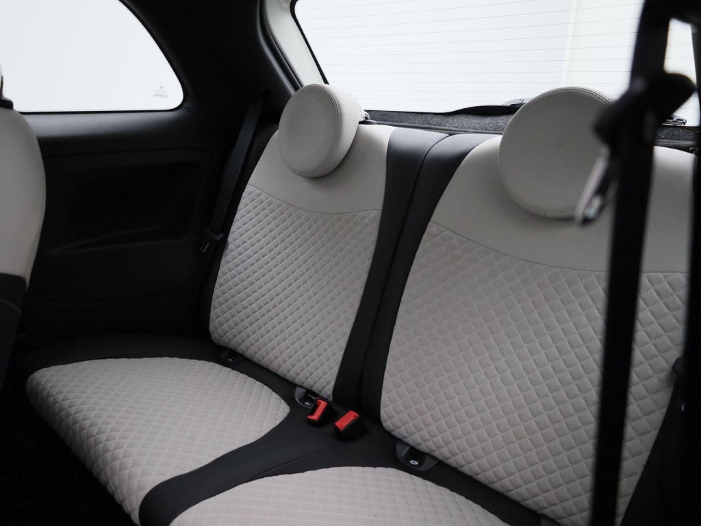 Fiat 500 1.0 hybrid dolcevita | lmv | panorama dak | bluetooth | airco | pa
