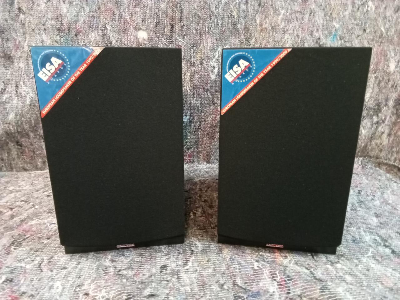 Dynaudio Audience 40  high-end speakers