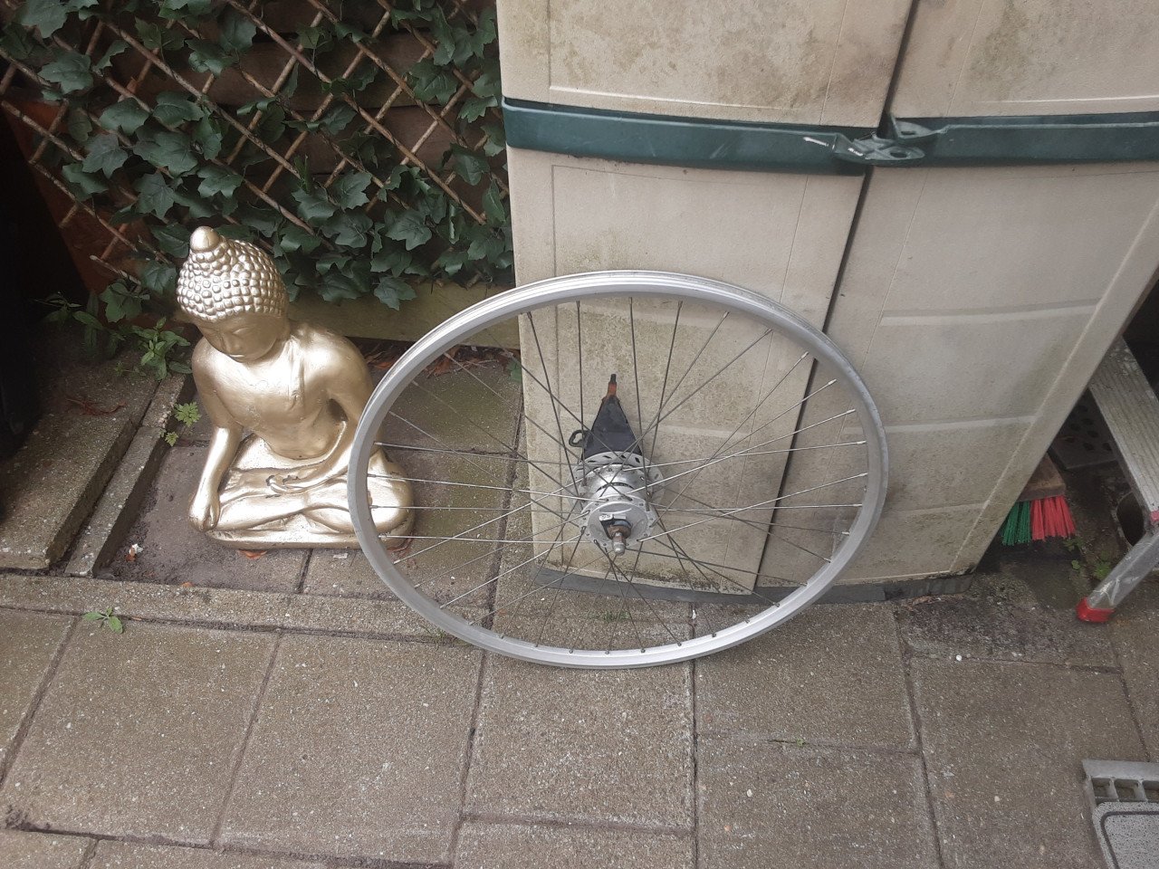 28 inch nexus voorwiel, naafdynamo, rollerbrake rem