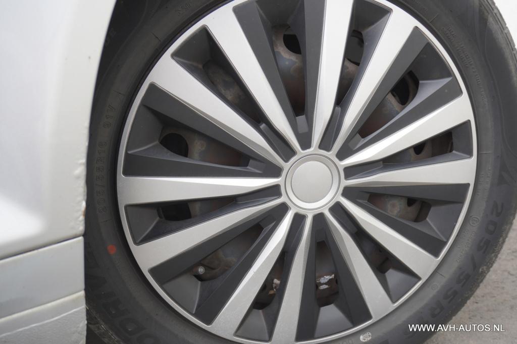 Audi A3 1.6 attraction