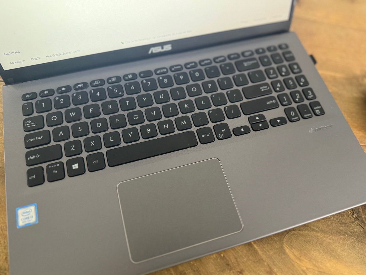 ASUS VivoBook 15   X512F Intel core i3
