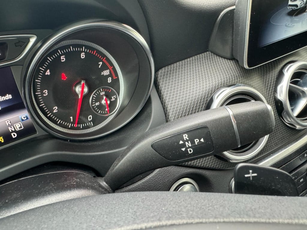 Mercedes-Benz Gla-klasse 180 business solution
