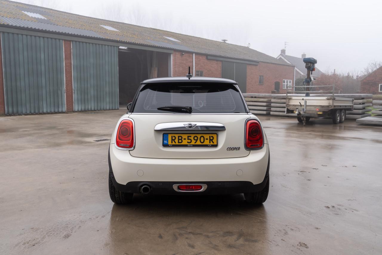 Mini Cooper 1.5 AUT - Sport stand