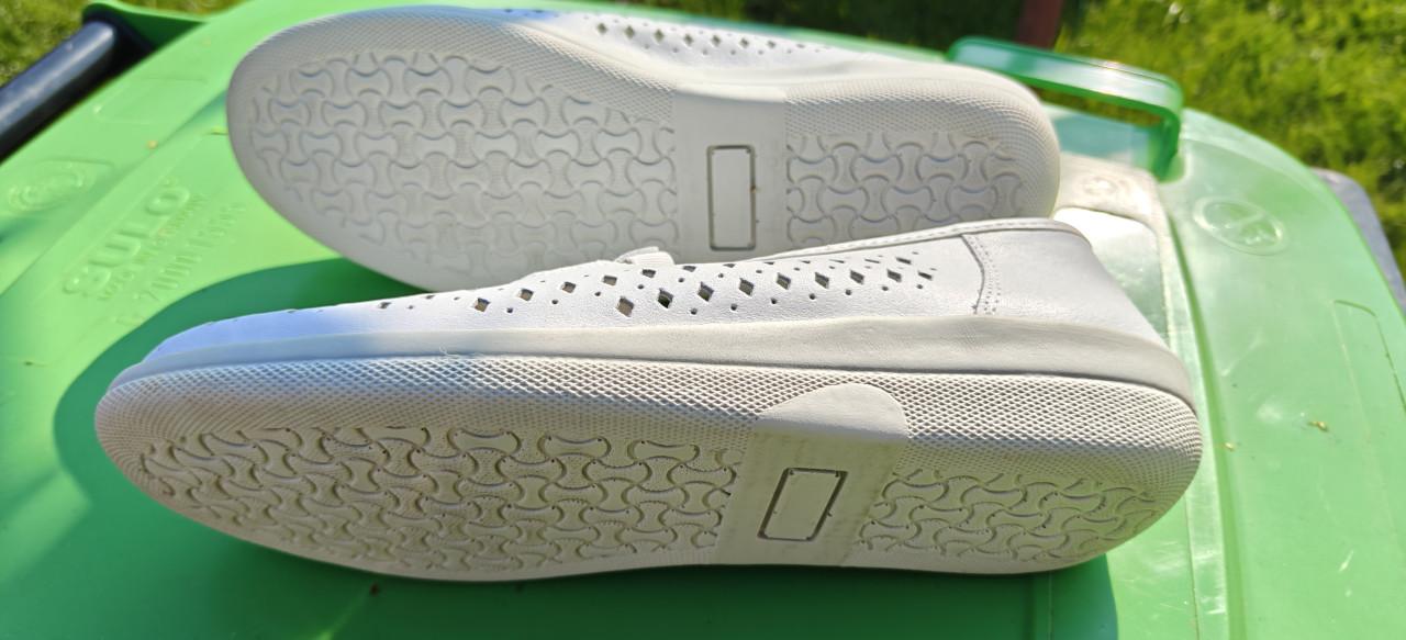 Gratis schoen maat 42 kleur wit